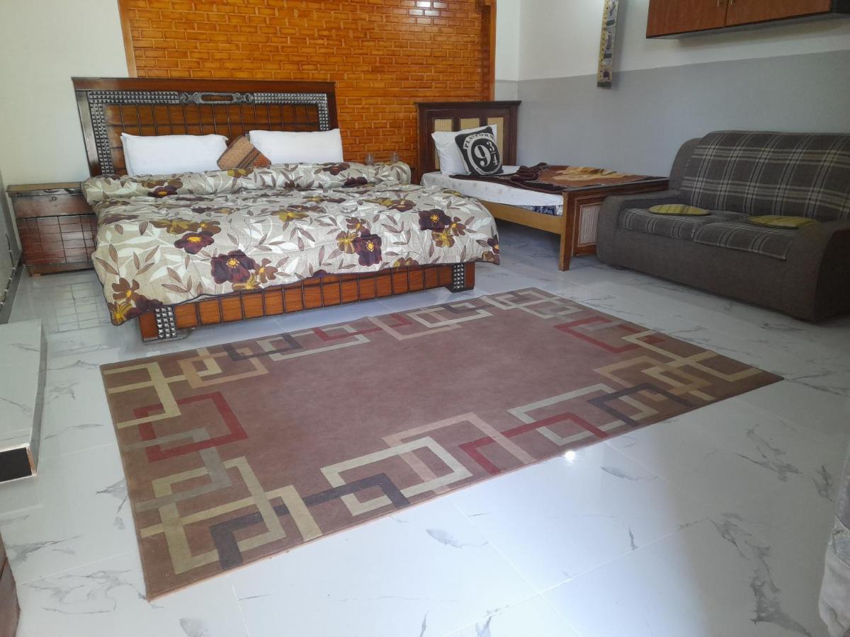 New City Lodges Guesthouse Islamabad Buitenkant foto