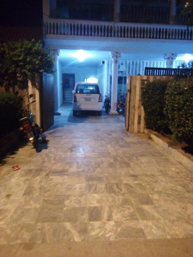 New City Lodges Guesthouse Islamabad Buitenkant foto