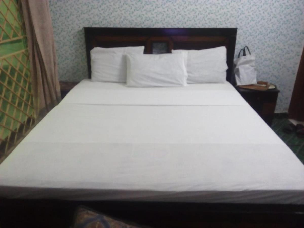 New City Lodges Guesthouse Islamabad Buitenkant foto